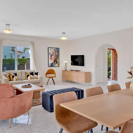 Phaedrus Living: Coral Bay Luxury Villa Peyia Exterior photo